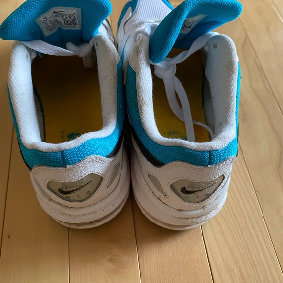 Nike Air Max (5Y/38W) - Picture 3 of 4